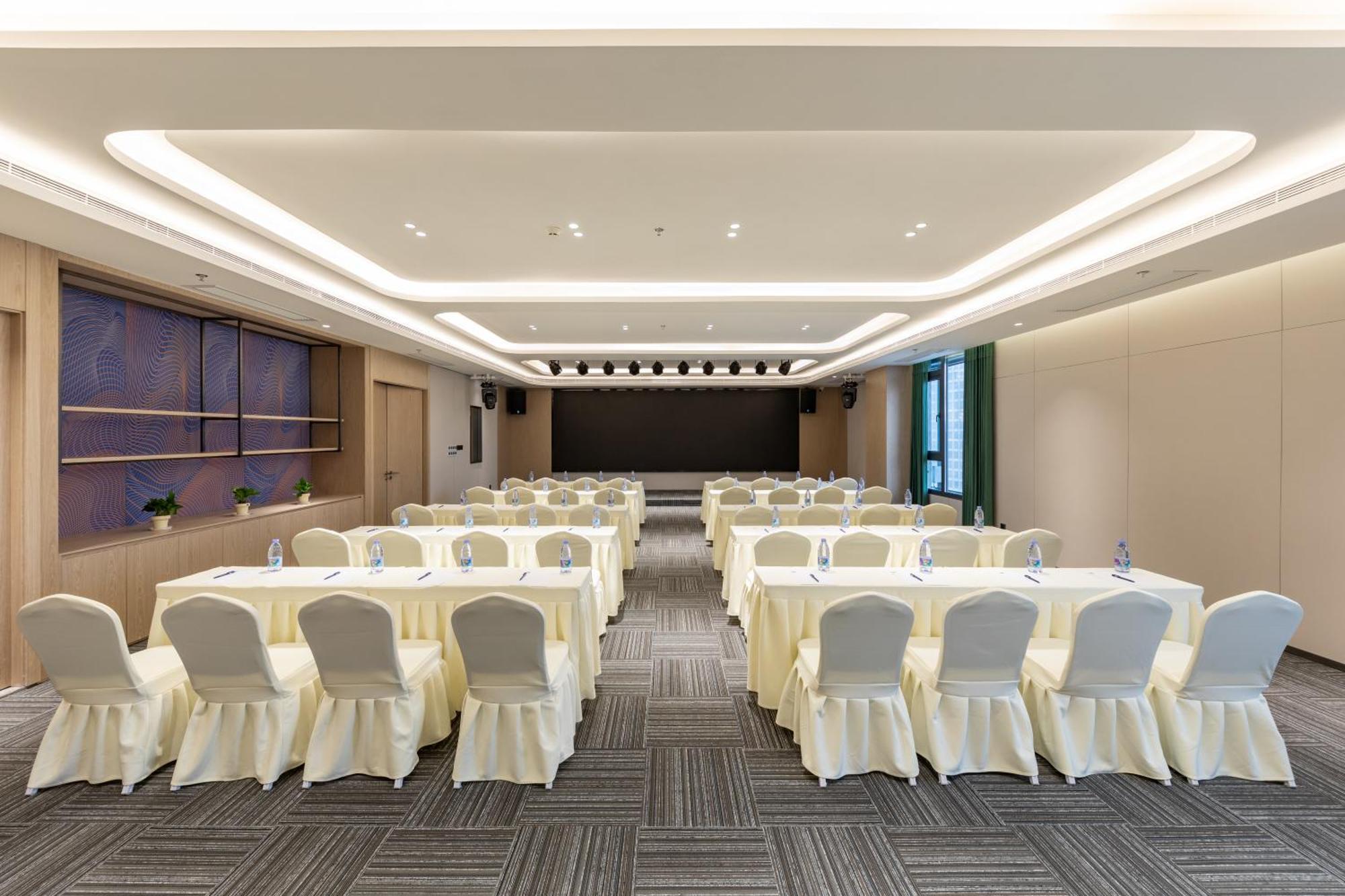 Hotel Express Changfeng Park Shanghai