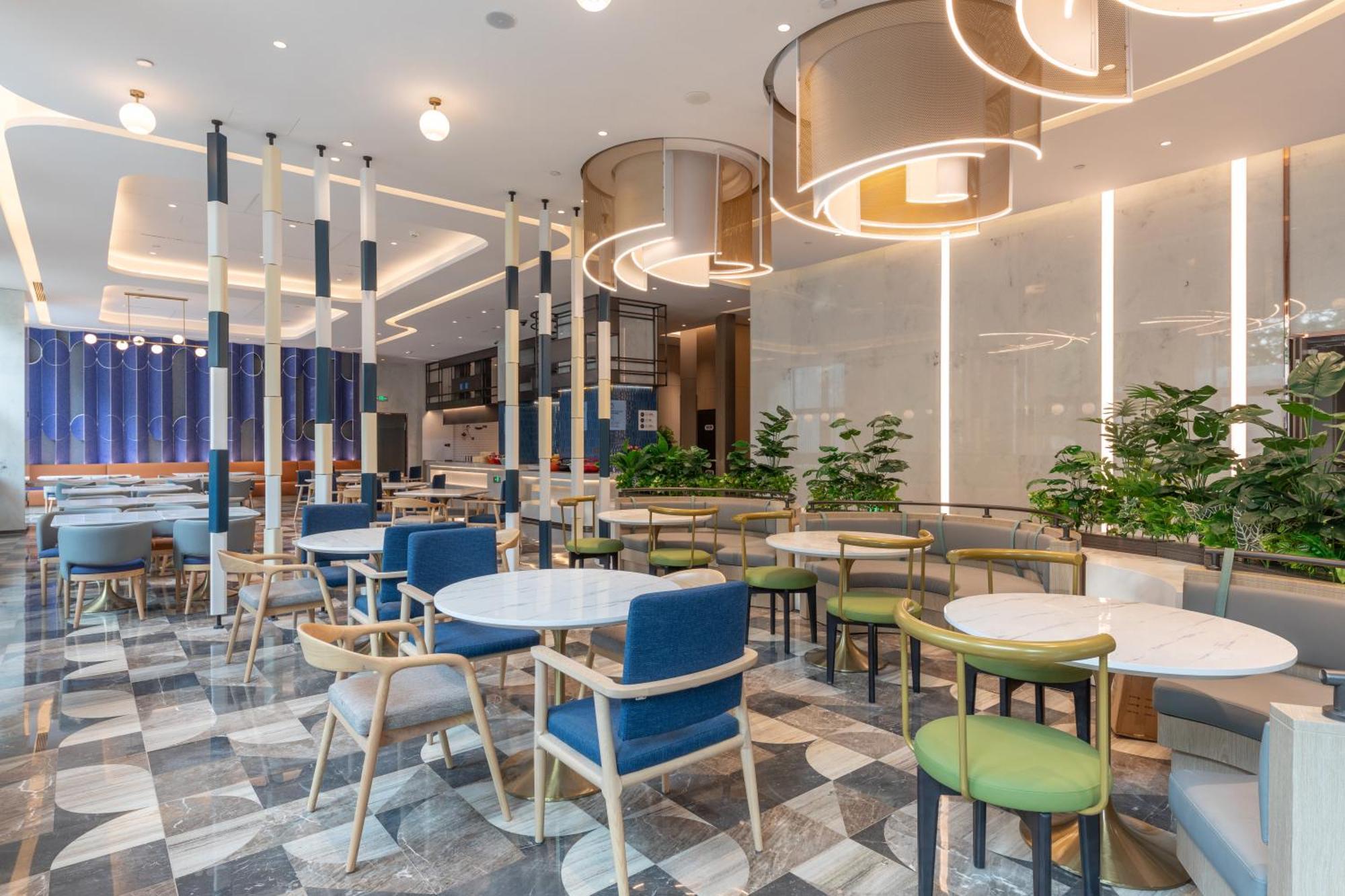 Express Changfeng Park 4*